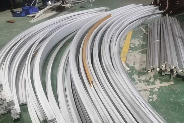 長春拉彎加工廠家——專注拉彎工藝的研究與生產(chǎn)